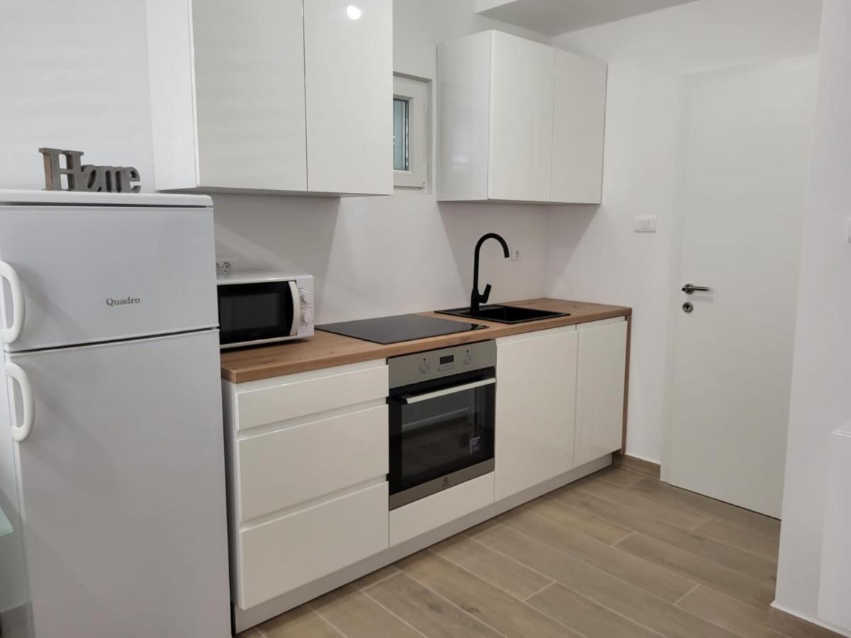 Apartment Mirko Split Exterior photo